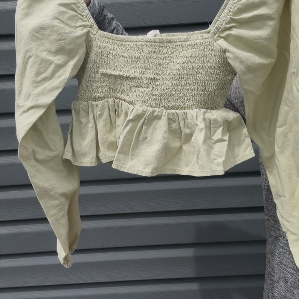 La Hearts Green Puff Sleeve Smocked Crop Blouse